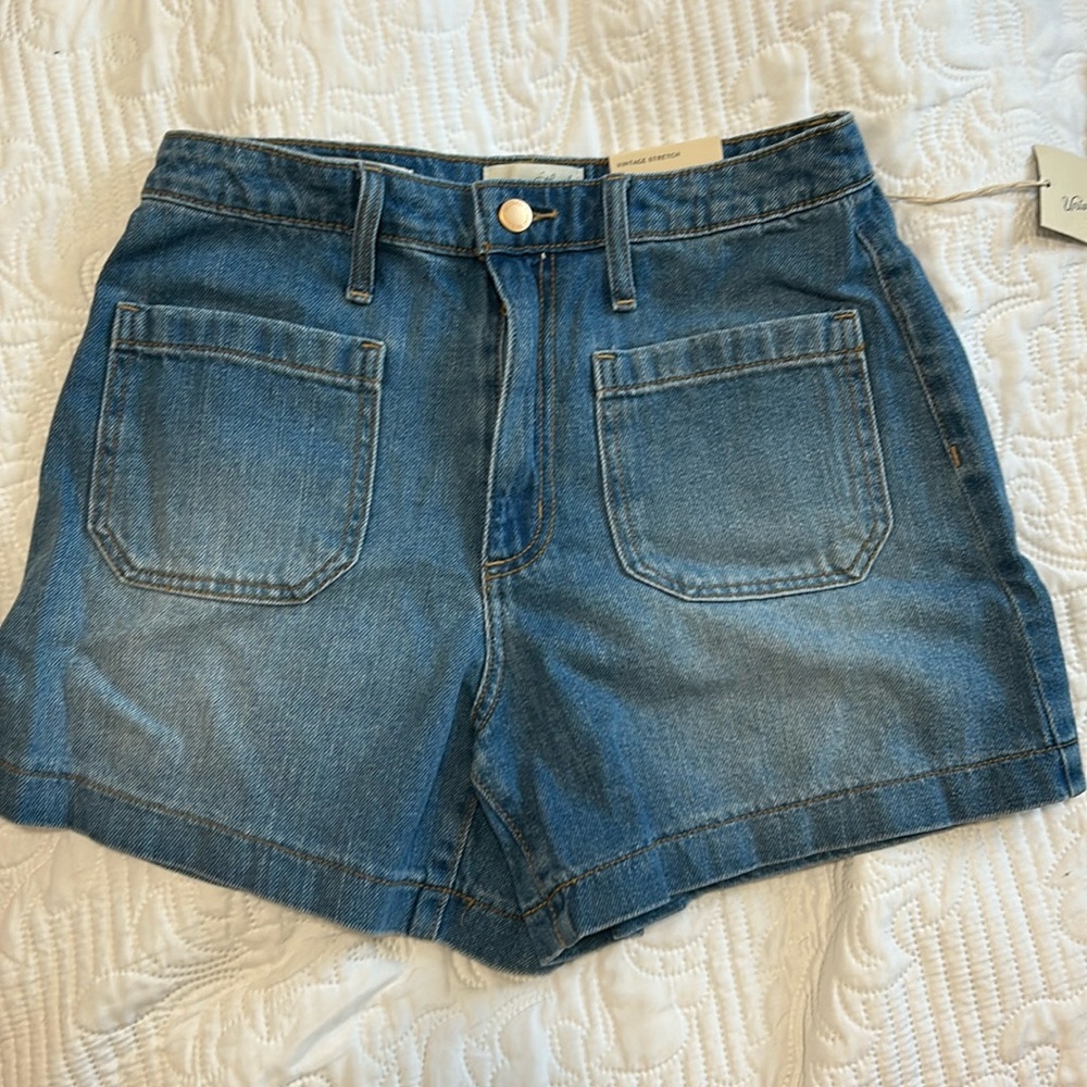 NWT Universal Thread Vintage Stretch A Line Shorts 6/4.75